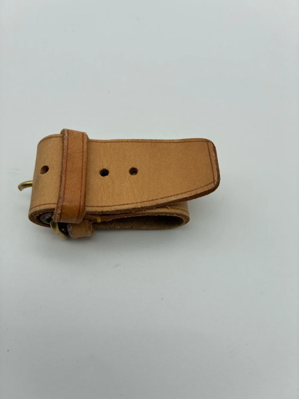 Louis Vuitton Tan luggage Leather tag strap